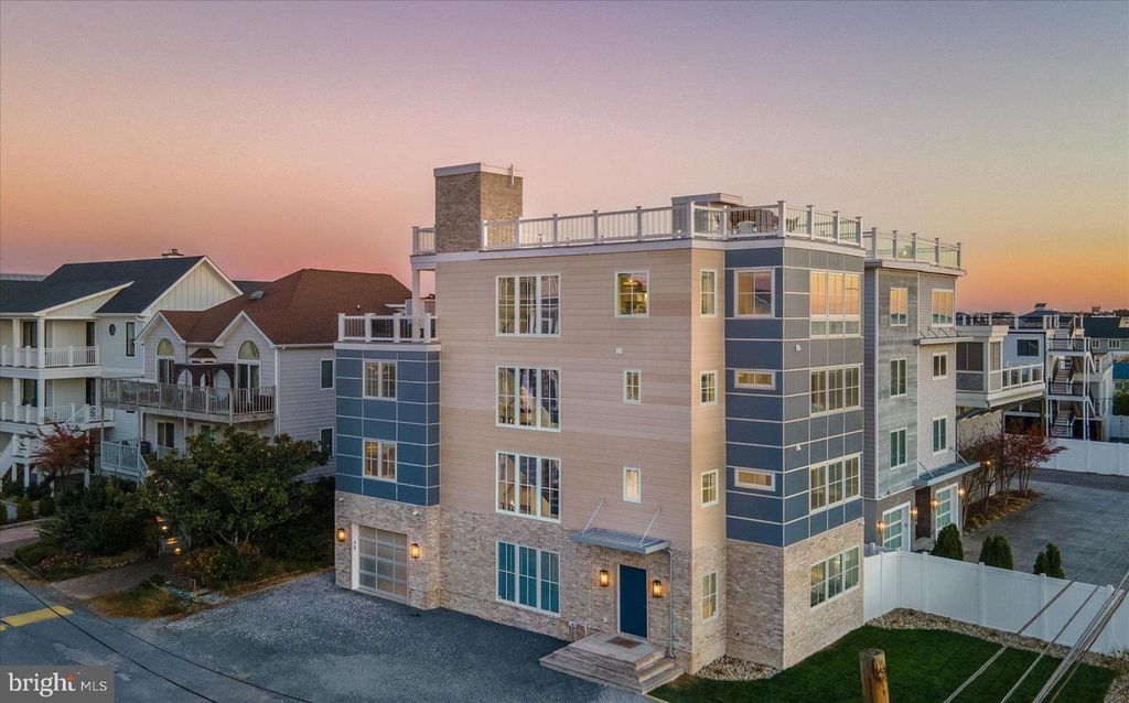 40 Beach Avenue, a documented Merritt and Shawn sale